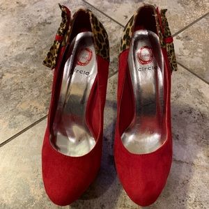 Red Circle Abigail red & leopard print pumps size 8